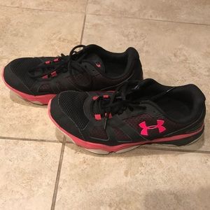 Under Armour Sneakers
